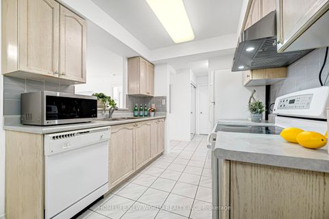 Photo 12 at 908 - 88 Grandview Way, Willowdale East, Toronto