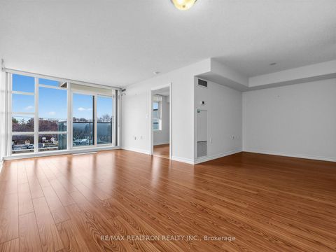 Photo 3 at 512 - 3830 Bathurst Street, Clanton Park, Toronto