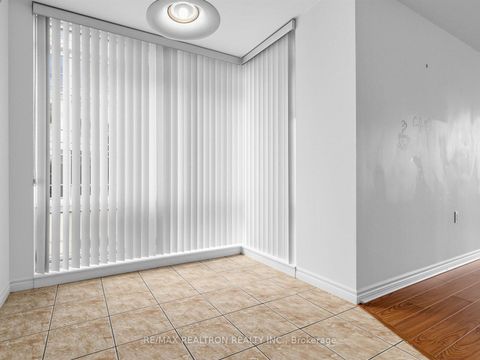 Photo 8 at 512 - 3830 Bathurst Street, Clanton Park, Toronto