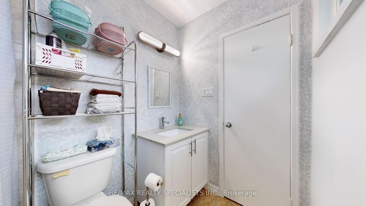 Photo 16 at 3392 Sonja Road, Malton, Mississauga