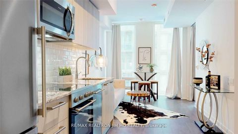 Photo 6 at 706 - 28 Wellesley Street E, Yonge Corridor, Toronto