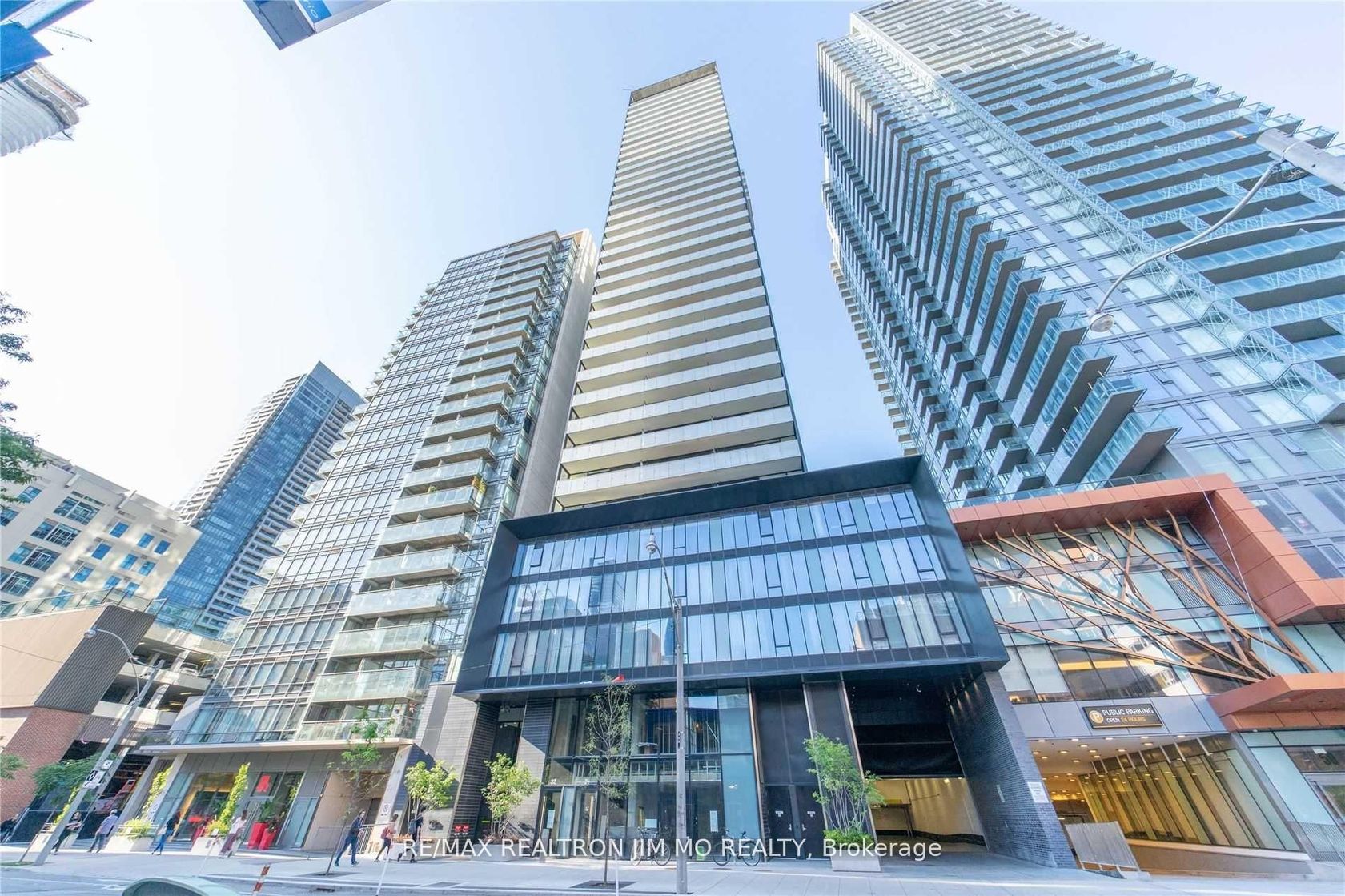 706 - 28 Wellesley Street E, Yonge Corridor, Toronto photo number 2