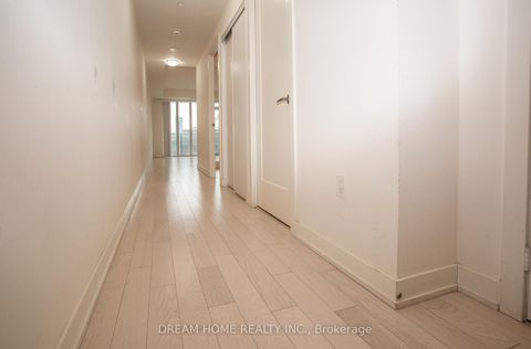 Photo 0 at 816 - 330 Richmond Street W, Waterfront Communities C1, Toronto