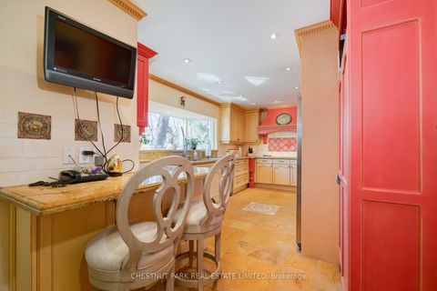 Photo 13 at 56 Poplar Plains Road, Casa Loma, Toronto