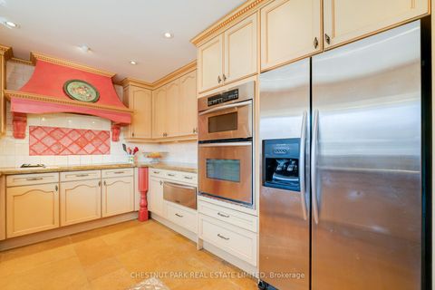 Photo 16 at 56 Poplar Plains Road, Casa Loma, Toronto