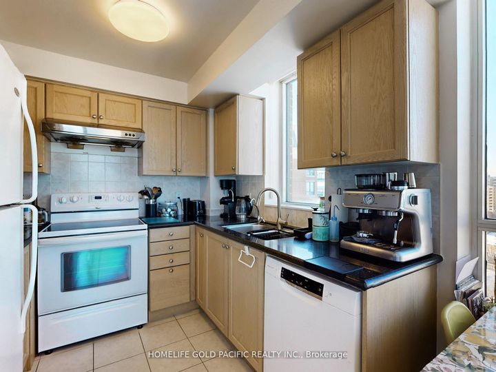 Photo 13 at 1211 - 350 Red Maple Road, Langstaff, Richmond Hill