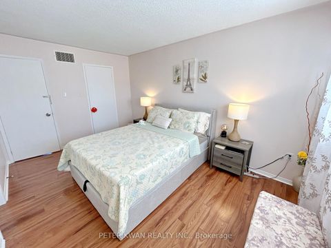 Photo 10 at 21 - 120 D'ambrosio Drive, Painswick North, Barrie