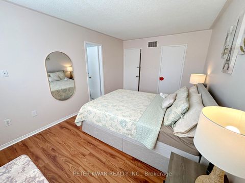 Photo 11 at 21 - 120 D'ambrosio Drive, Painswick North, Barrie