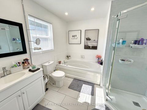 Photo 12 at 21 - 120 D'ambrosio Drive, Painswick North, Barrie