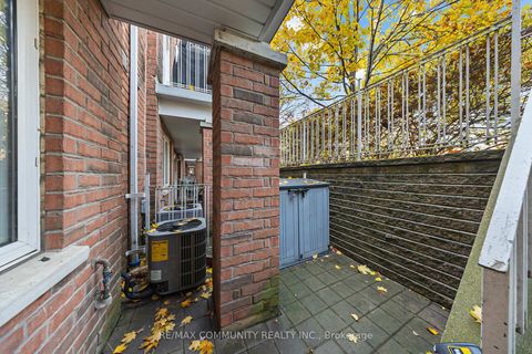 Photo 7 at 101 - 1 Sudbury Street, Niagara, Toronto