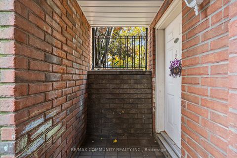 Photo 8 at 101 - 1 Sudbury Street, Niagara, Toronto