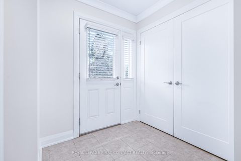 Photo 1 at 4 - 29 MADELAINE Drive, Painswick South, Barrie