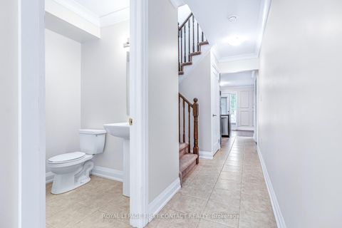 Photo 2 at 4 - 29 MADELAINE Drive, Painswick South, Barrie