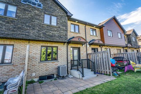 Photo 14 at 4 - 29 MADELAINE Drive, Painswick South, Barrie