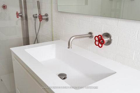 Photo 15 at 3 - 12 Macpherson Avenue, Annex, Toronto