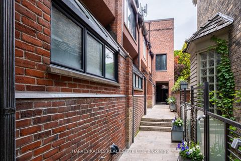 Photo 32 at 3 - 12 Macpherson Avenue, Annex, Toronto