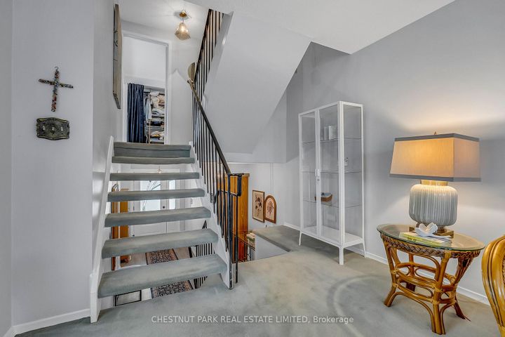 Photo 8 at 91 Bellefontaine Street, L'Amoreaux, Toronto