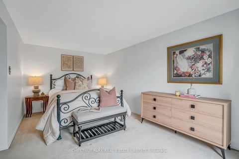 Photo 9 at 91 Bellefontaine Street, L'Amoreaux, Toronto