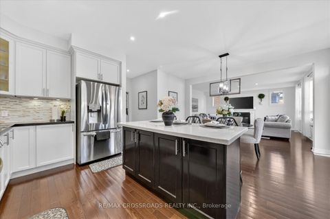 Photo 18 at 98 Britannia Avenue E, Windfields, Oshawa