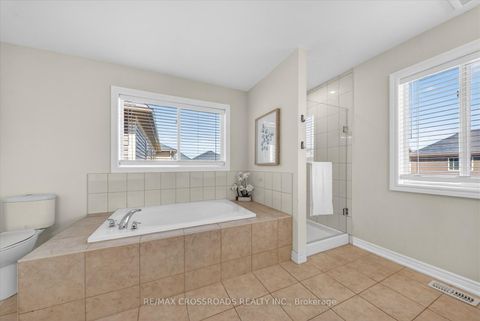 Photo 25 at 98 Britannia Avenue E, Windfields, Oshawa