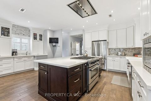 Photo 4 at 1628 Woodbine Heights Boulevard, Parkview, Toronto