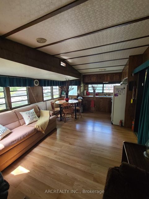 Photo 2 at 105 Horseshoe Circle, Pefferlaw, Georgina