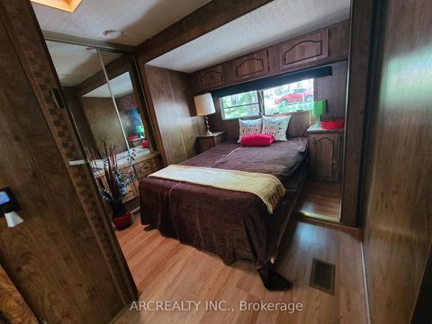 Photo 5 at 105 Horseshoe Circle, Pefferlaw, Georgina