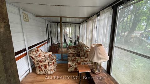 Photo 9 at 105 Horseshoe Circle, Pefferlaw, Georgina