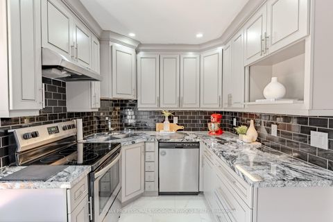 Photo 5 at 20 - 224 Rosemount Avenue, Weston, Toronto