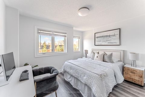 Photo 10 at 20 - 224 Rosemount Avenue, Weston, Toronto
