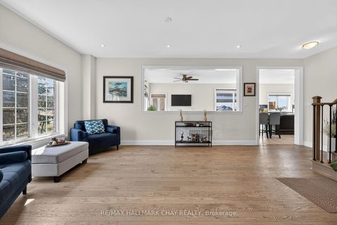 Photo 5 at 2 Cypress Point Street, Holly, Barrie