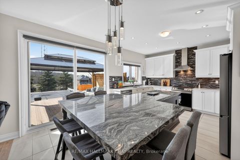 Photo 7 at 2 Cypress Point Street, Holly, Barrie