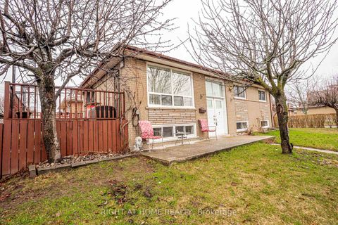 Photo 3 at 67 Torrance Road, Eglinton East, Toronto