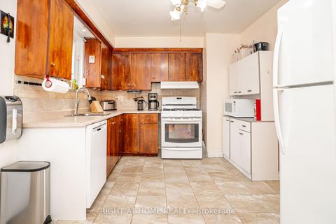 Photo 12 at 67 Torrance Road, Eglinton East, Toronto