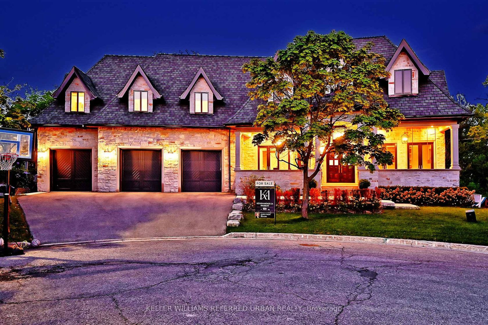 197 Sherwood Place, Central Newmarket, Newmarket photo number 2