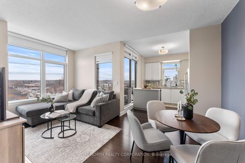 Photo 7 at 518 - 12 Woodstream Boulevard, Vaughan Grove, Vaughan