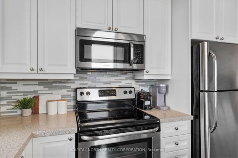 Photo 13 at 518 - 12 Woodstream Boulevard, Vaughan Grove, Vaughan