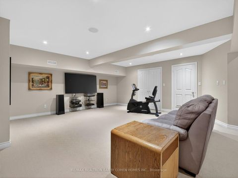 Photo 25 at 17 Bayview Ridge, York Mills, Toronto