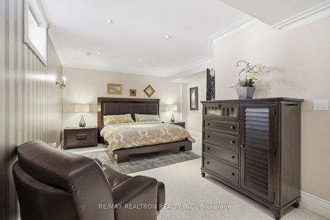 Photo 38 at 129 Country Club Drive, Rural King, King