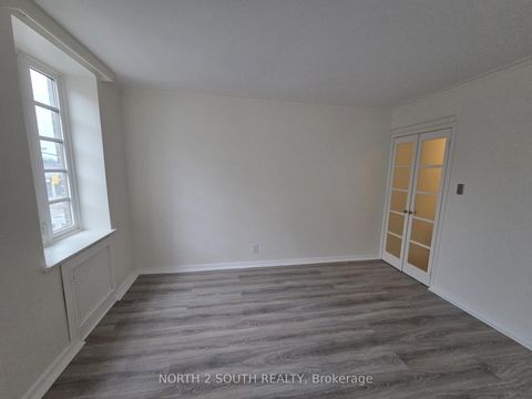 Photo 10 at 210 - 707 Eglinton Avenue W, Forest Hill South, Toronto