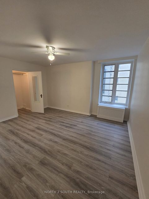 Photo 17 at 210 - 707 Eglinton Avenue W, Forest Hill South, Toronto