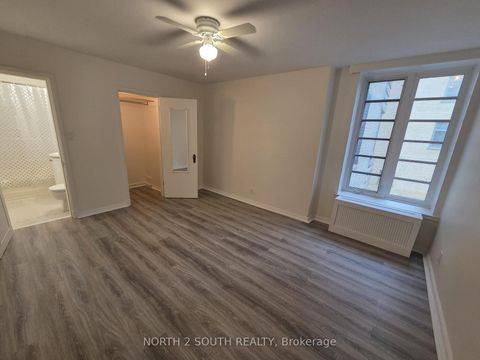 Photo 18 at 210 - 707 Eglinton Avenue W, Forest Hill South, Toronto