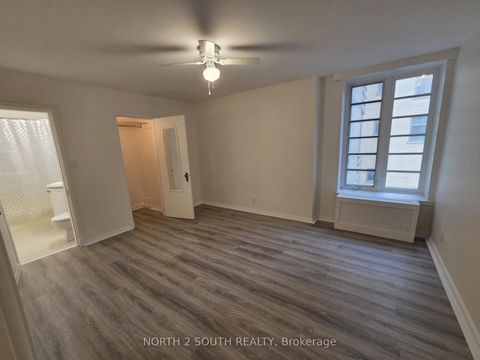 Photo 21 at 210 - 707 Eglinton Avenue W, Forest Hill South, Toronto