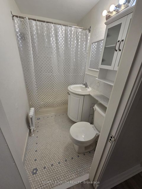 Photo 25 at 210 - 707 Eglinton Avenue W, Forest Hill South, Toronto