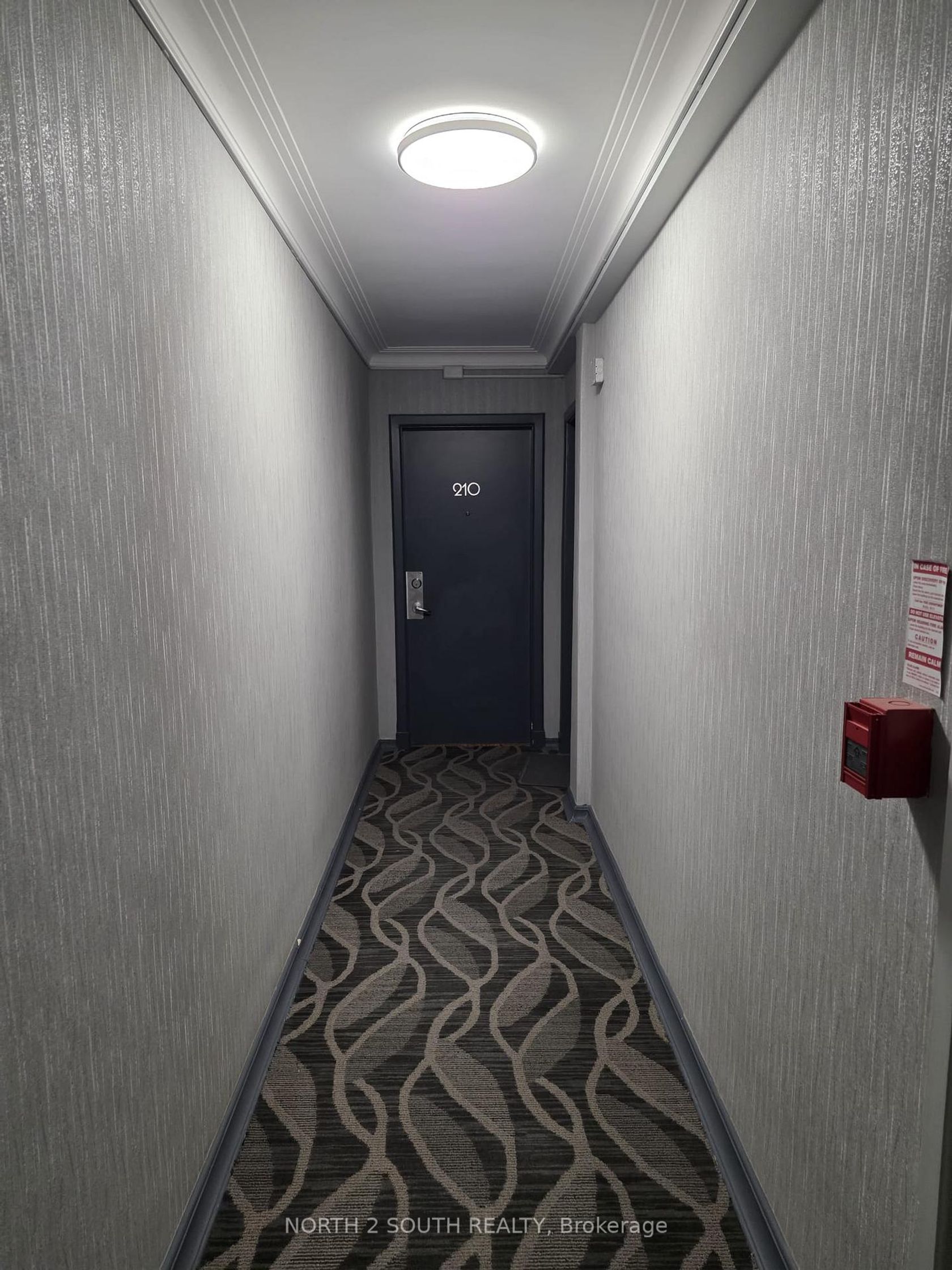 210 - 707 Eglinton Avenue W, Forest Hill South, Toronto photo 5