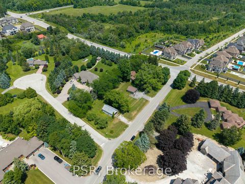 Photo 23 at 10 Kingscross Drive, King City, King