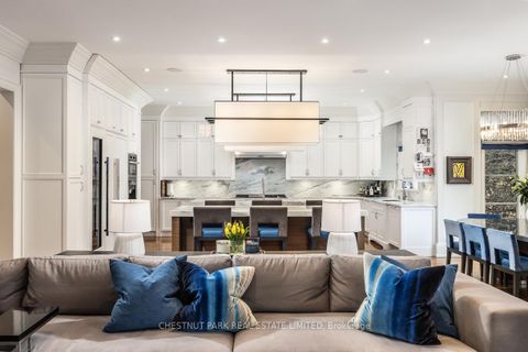 Photo 13 at 9 Dewbourne Avenue, Forest Hill South, Toronto