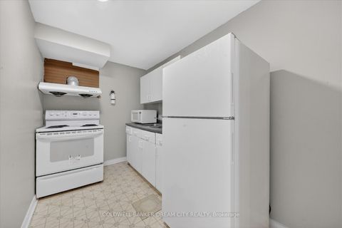 Photo 38 at 3 Windrush Trail, Highland Creek, Toronto