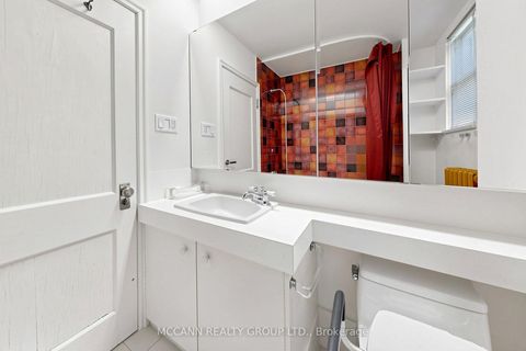 Photo 26 at 252 Sheldrake Boulevard, Mount Pleasant East, Toronto