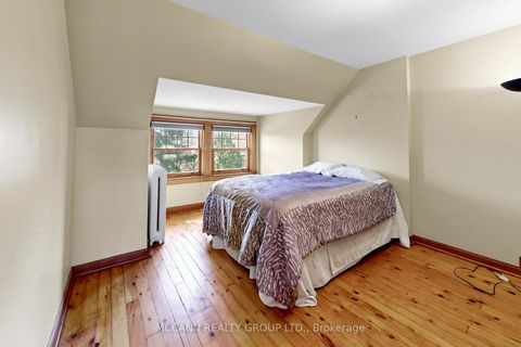 Photo 32 at 252 Sheldrake Boulevard, Mount Pleasant East, Toronto